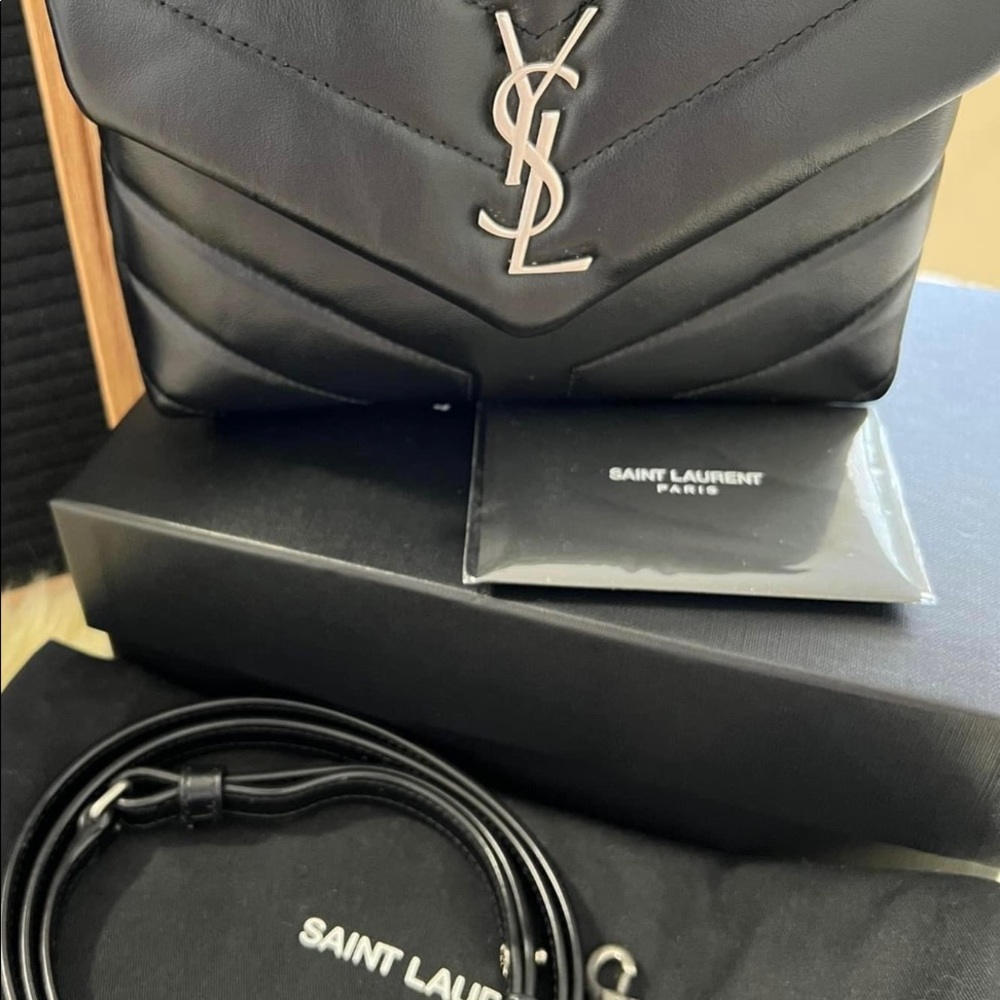 ❌SOLD❌YSL LOULOU TOY BAG - Picture 3 of 17